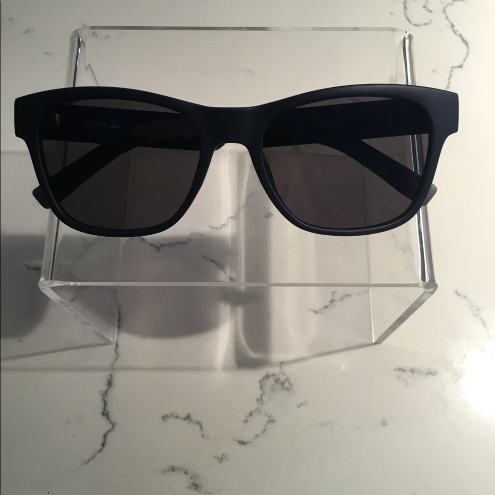 Men’s Lacoste classic sunglasses